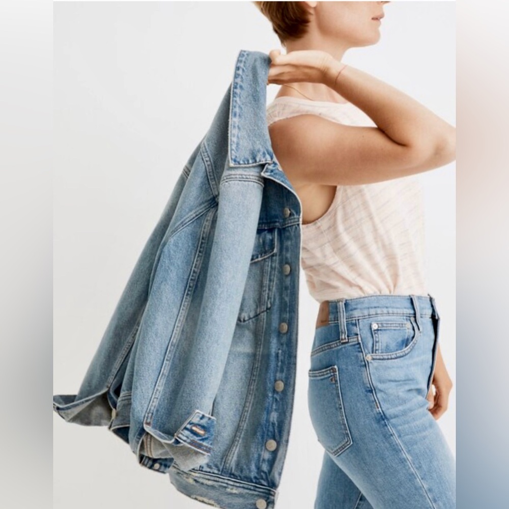 *NWOT* Madewell / The Oversized Trucker Jean Jacket / Akenside Wash / XS - Picture 2 of 7